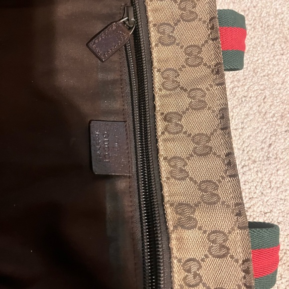 Authentic Gucci tote with reinforced corners - Picture 5 of 13